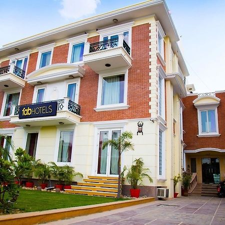 Super Collection O Sakshi Otel Gurgaon Dış mekan fotoğraf